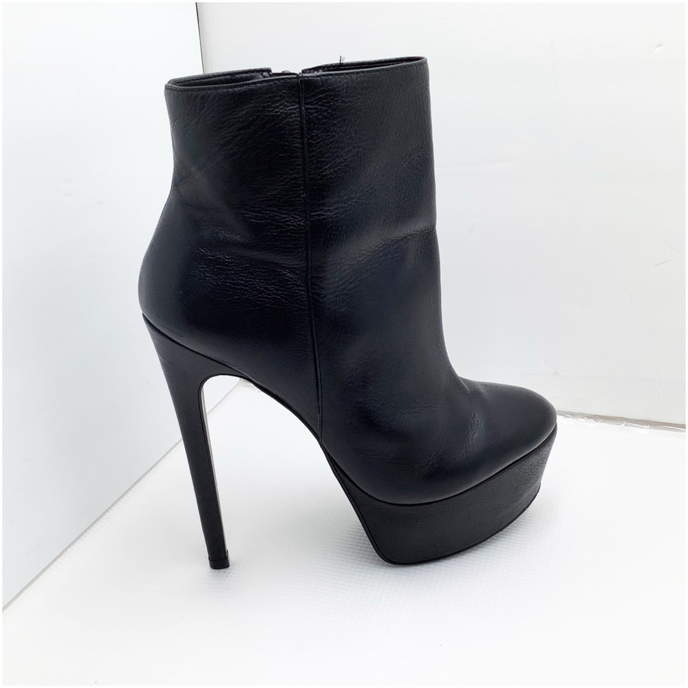 {Steve Madden} Deceitful Platform Ankle Boot - image 1